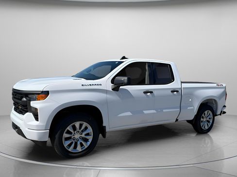 New 2026 Chevrolet Silverado 1500 Custom image 2