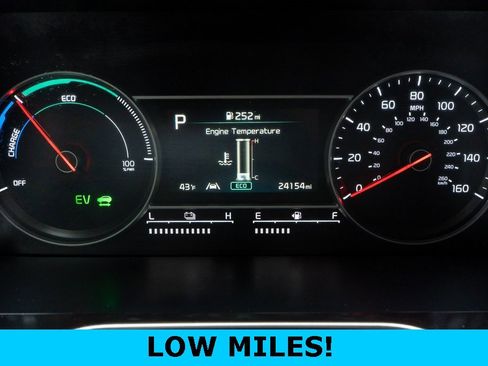 Used 2023 Kia Sorento EX image 3