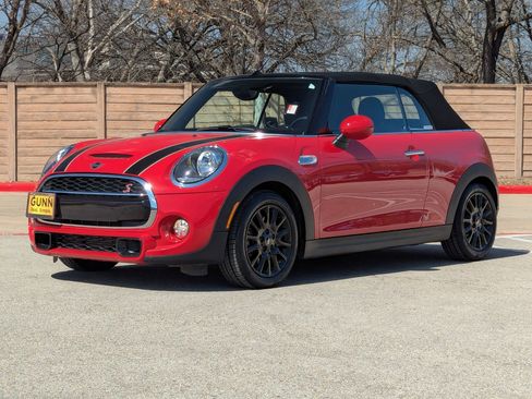 Used 2019 MINI Cooper S w/ Storage Package image 12