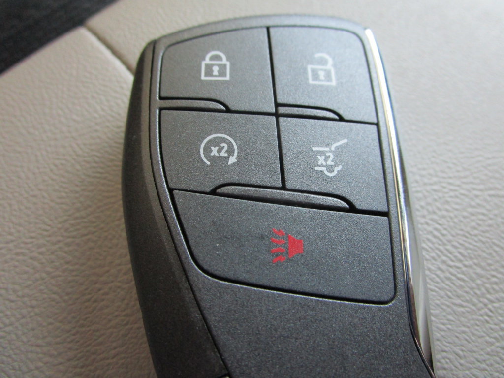 New 2027 GMC Terrain Elevation w/ Elevation Premium Package FWD image 44