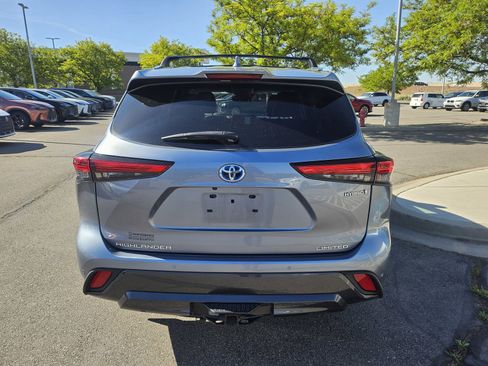Used 2021 Toyota Highlander Limited AWD/4WD image 7