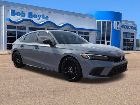Used 2024 Honda Civic Sport image 3