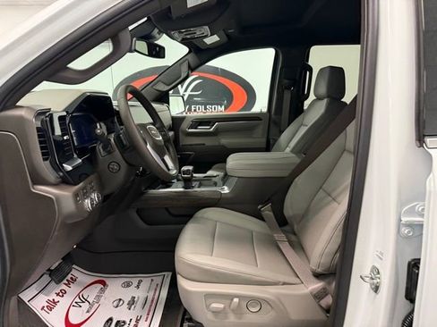 New 2026 GMC Sierra 1500 SLT w/ SLT Premium Plus Package image 8