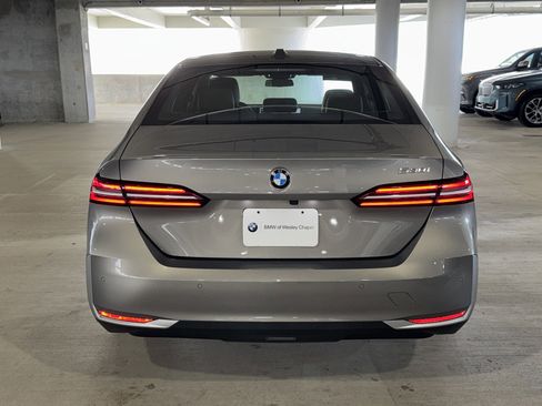 Certified 2025 BMW 530i image 7