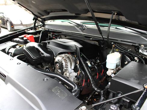 Used 2007 Cadillac Escalade EXT w/ Information Package image 46