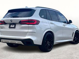 Used 2021 BMW X5 xDrive40i w/ M Sport Package video 2