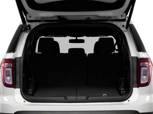 Used 2013 Ford Explorer XLT FWD image 11