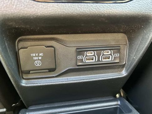 Used 2023 Jeep Grand Cherokee L Altitude AWD/4WD image 20
