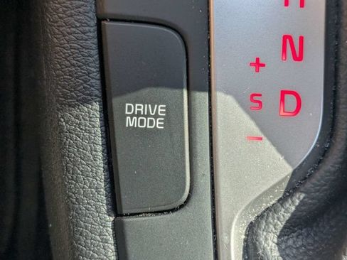 Used 2024 Kia Forte LXS FWD image 29