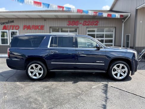 Used 2019 GMC Yukon XL Denali w/ Denali Ultimate Package AWD/4WD image 1