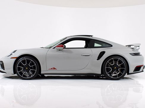 Used 2025 Porsche 911 Turbo S AWD/4WD image 3