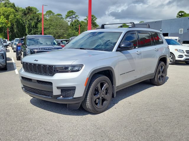 Used 2021 Jeep Grand Cherokee L Laredo AWD/4WD image 5