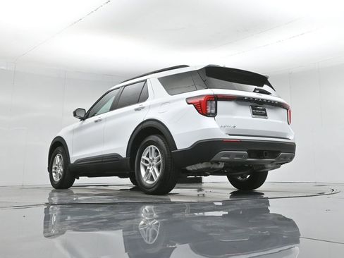 New 2026 Ford Explorer Active image 46
