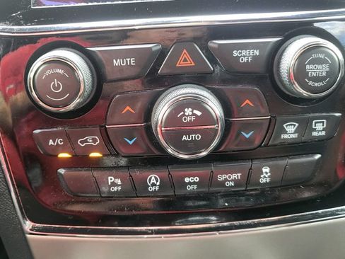Used 2019 Jeep Grand Cherokee Limited w/ Trailer Tow Group IV RWD image 38