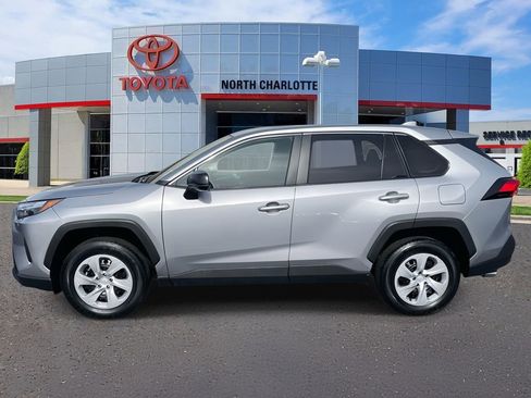 Used 2025 Toyota RAV4 LE image 7
