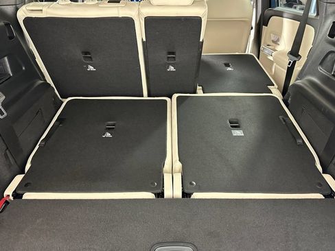 Certified 2022 Mercedes-Benz GLB 250 4MATIC image 18
