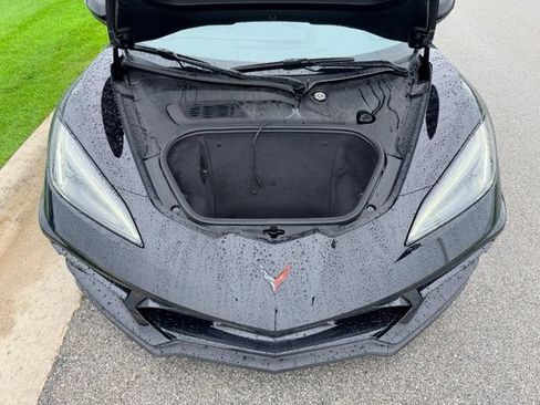 Used 2023 Chevrolet Corvette Stingray Coupe w/ Z51 Performance Package RWD image 11