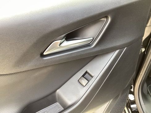 New 2026 Chevrolet Equinox LT w/ Convenience Package II image 18