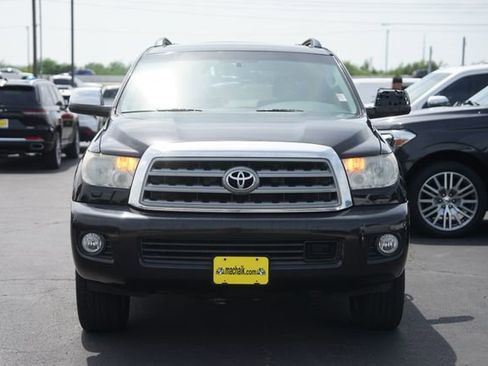 Used 2015 Toyota Sequoia Platinum AWD/4WD image 3