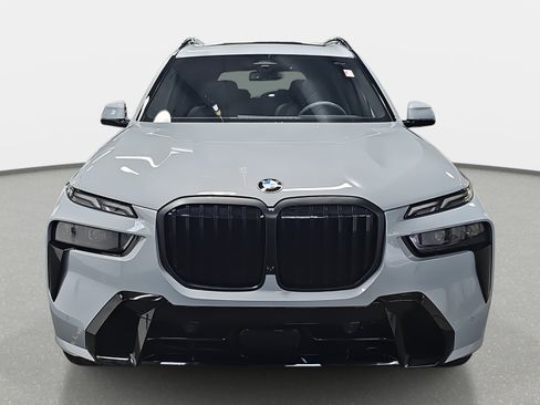 New 2026 BMW X7 xDrive40i w/ M Sport Package image 2
