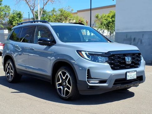 Used 2023 Honda Passport Elite image 3