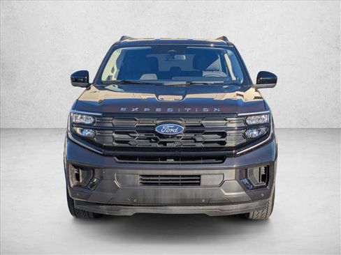 Used 2025 Ford Expedition Max Active image 2
