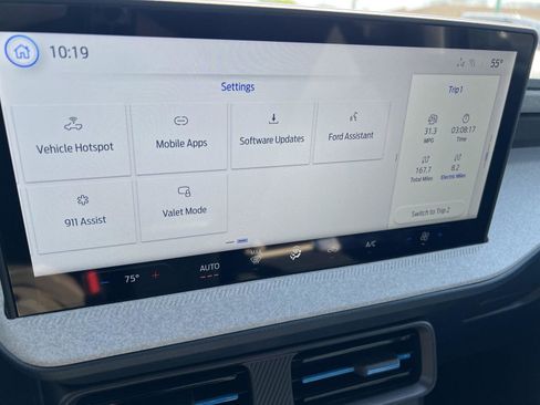 New 2026 Ford Maverick XLT FWD image 27