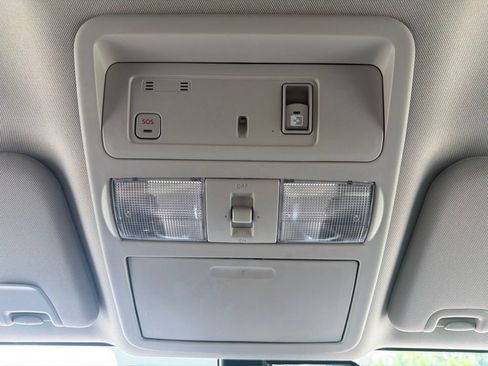 Used 2021 Nissan Titan SV w/ SV Convenience Package AWD/4WD image 44