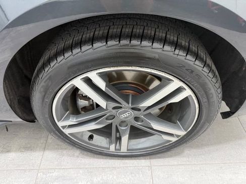 Used 2017 Audi A4 2.0T Premium Plus w/ Premium Plus Package AWD/4WD image 5