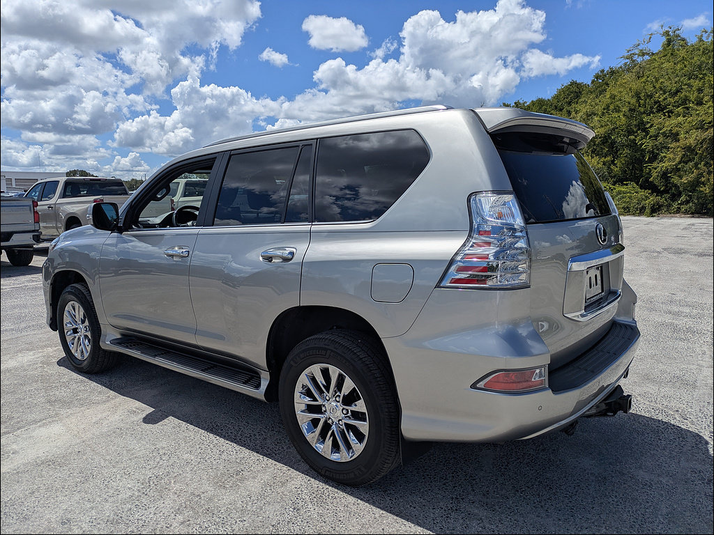 Used 2023 Lexus GX 460 Premium w/ Premium Package AWD/4WD image 4