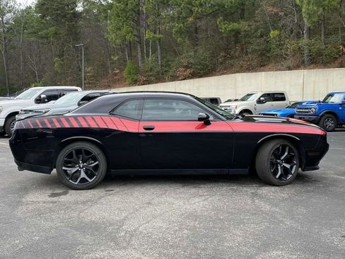 Used 2020 Dodge Challenger SXT w/ Blacktop Package image 2