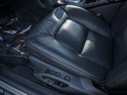 Used 2008 Volvo V70 image 27