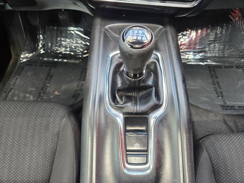 Used 2016 Honda HR-V EX image 15