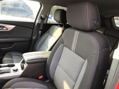 Certified 2025 Chevrolet Blazer LT image 4