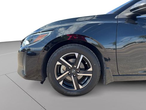 Used 2024 Nissan Sentra SV FWD image 9