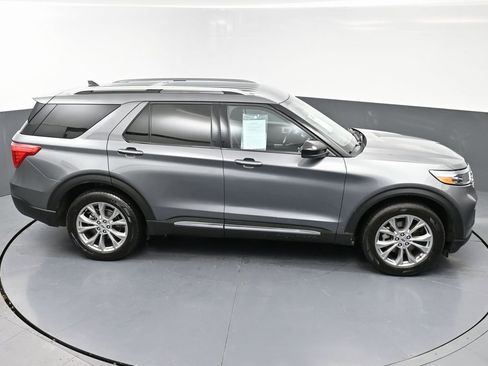 Used 2023 Ford Explorer Limited image 52
