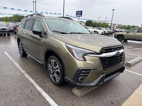 Used 2026 Subaru Ascent Limited AWD/4WD image 2