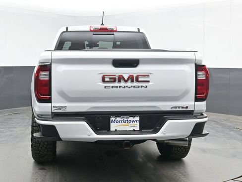 Used 2024 GMC Canyon AT4 w/ AT4 Premium Package AWD/4WD image 13