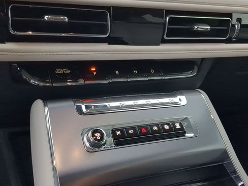 New 2026 Lincoln Aviator Premiere image 19