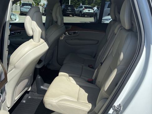 Used 2017 Volvo XC90 T8 Inscription w/ Vision Package AWD/4WD image 14