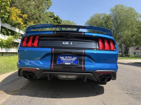 Used 2019 Ford Mustang GT Premium w/ GT Performance Package RWD image 16