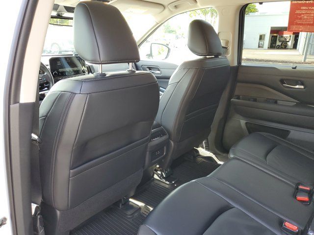 Certified 2023 Nissan Pathfinder SL AWD/4WD image 29
