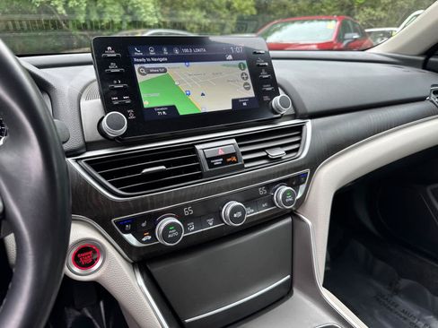 Used 2022 Honda Accord Touring image 24