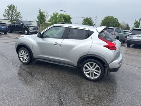 Used 2011 Nissan Juke SV AWD/4WD image 12