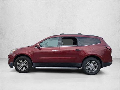 Used 2017 Chevrolet Traverse LT w/ LPO, 'HIT The Road' Package FWD image 8