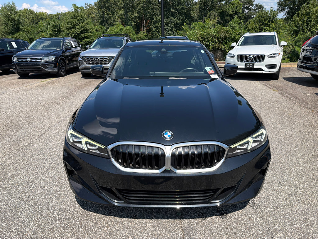 Used 2023 BMW 330i Sedan w/ Convenience Package RWD image 2