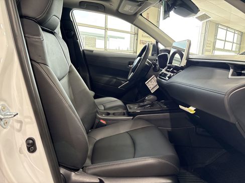 New 2026 Toyota Corolla Cross XLE image 26