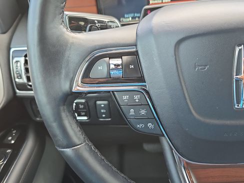 Used 2023 Lincoln Navigator Reserve AWD/4WD image 14