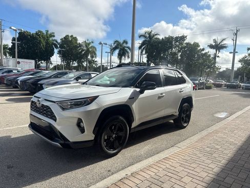 Used 2021 Toyota RAV4 XSE w/ XSE Grade Weather Package AWD/4WD image 12