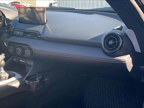 Used 2024 MAZDA MX-5 Miata RF Club w/ Interior Package image 17